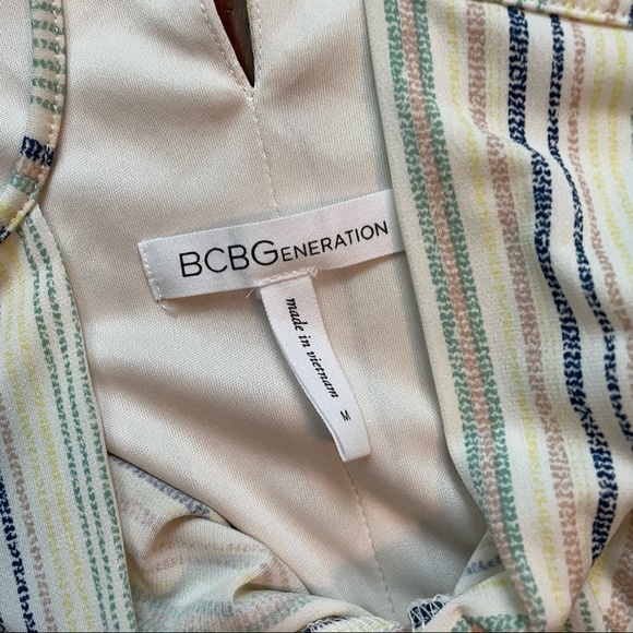 BCBGeneration Women’s Dress Size Medium - Picture 4 of 7